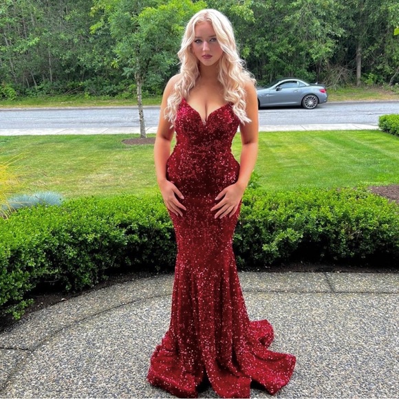 PS21208 Dress Mermaid Style Red Dress - Picture 1 of 8